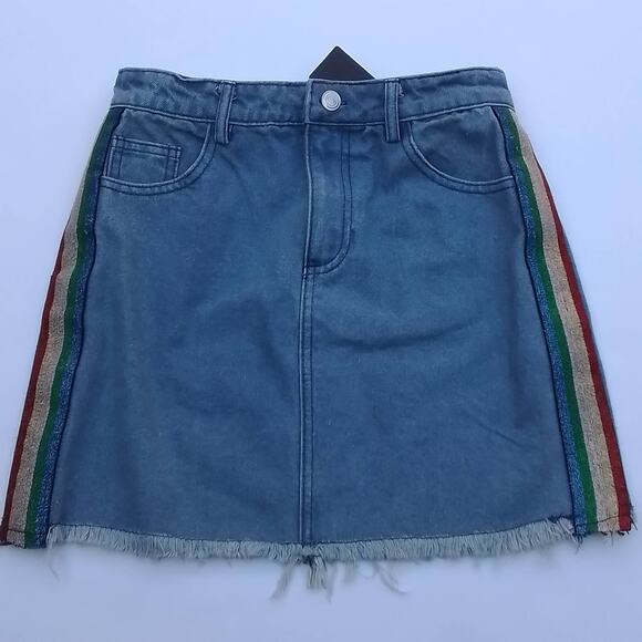 Versona Jean Skirt Sz Small‎ Know One Cares Rainbow Pride Mini Denim Raw Hem - Picture 1 of 4